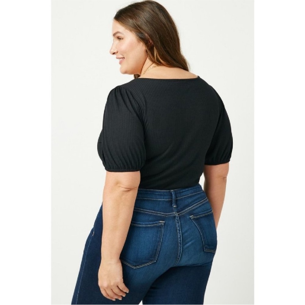 NWT Black Puff Sleeves Ribbed Body Suit w/ Sweetheart
Neckline Plus Size 3x - Picture 4 of 16